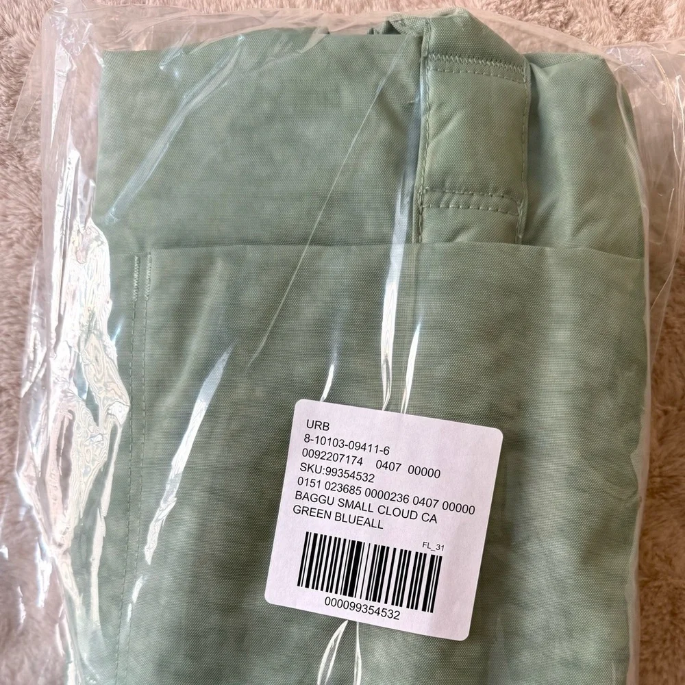 NWT BAGGU Small Cloud Carry-On Bag Seafoam - Picture 11 of 14